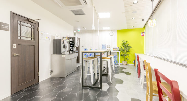 ”Cafeのような空間”を意識したカフェテリアブース